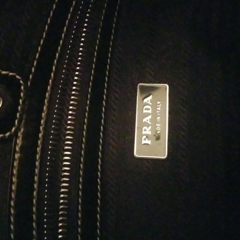 Prada handbag - Picture 6 of 7